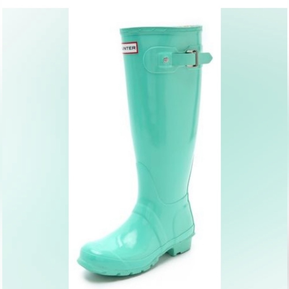 Hunter boots size 7 tiffany blue green color